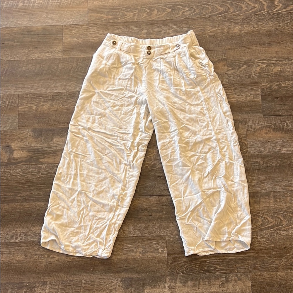 Cream Linen Wide-Leg capris